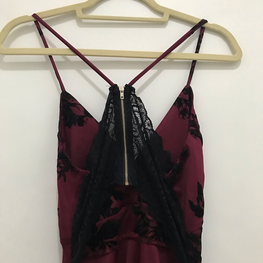 Iris Velvet Floral Print Dress with Black Lace Detail Back Size L - Picture 4 of 6